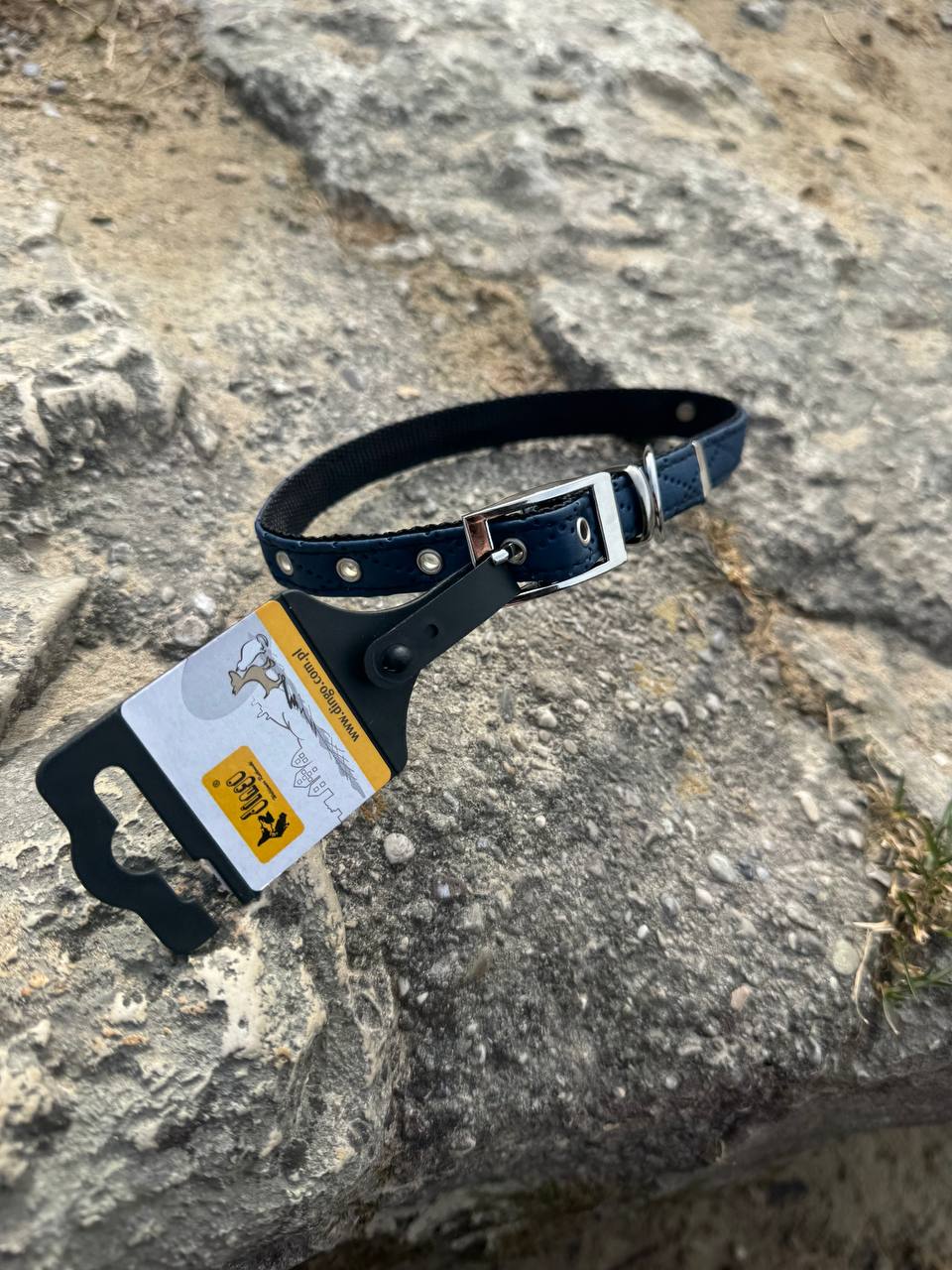 Terra: Halsband aus veganem Leder & Polyamid – Robust & elegant