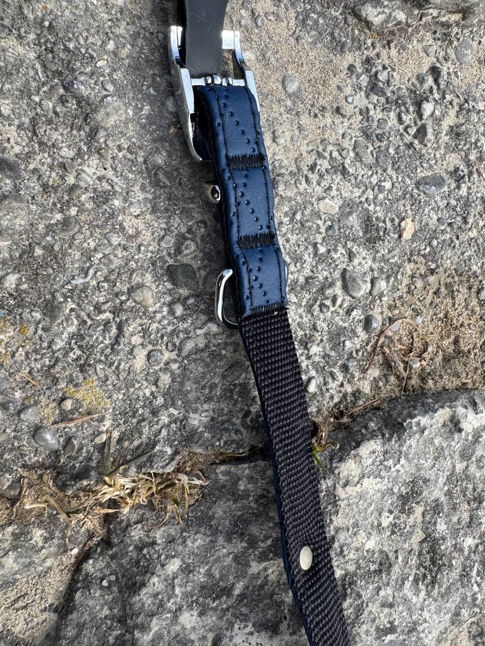 Terra: Halsband aus veganem Leder & Polyamid – Robust & elegant