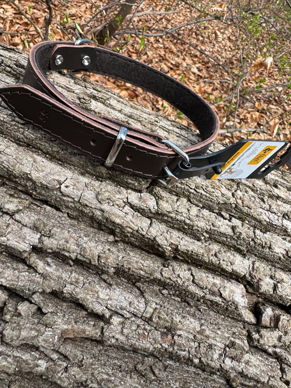 Traditionelles Lederhalsband mit Filzpolsterung – Klassischer Komfort