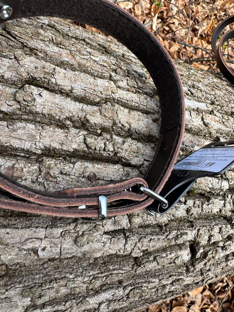 Traditionelles Lederhalsband mit Filzpolsterung – Klassischer Komfort