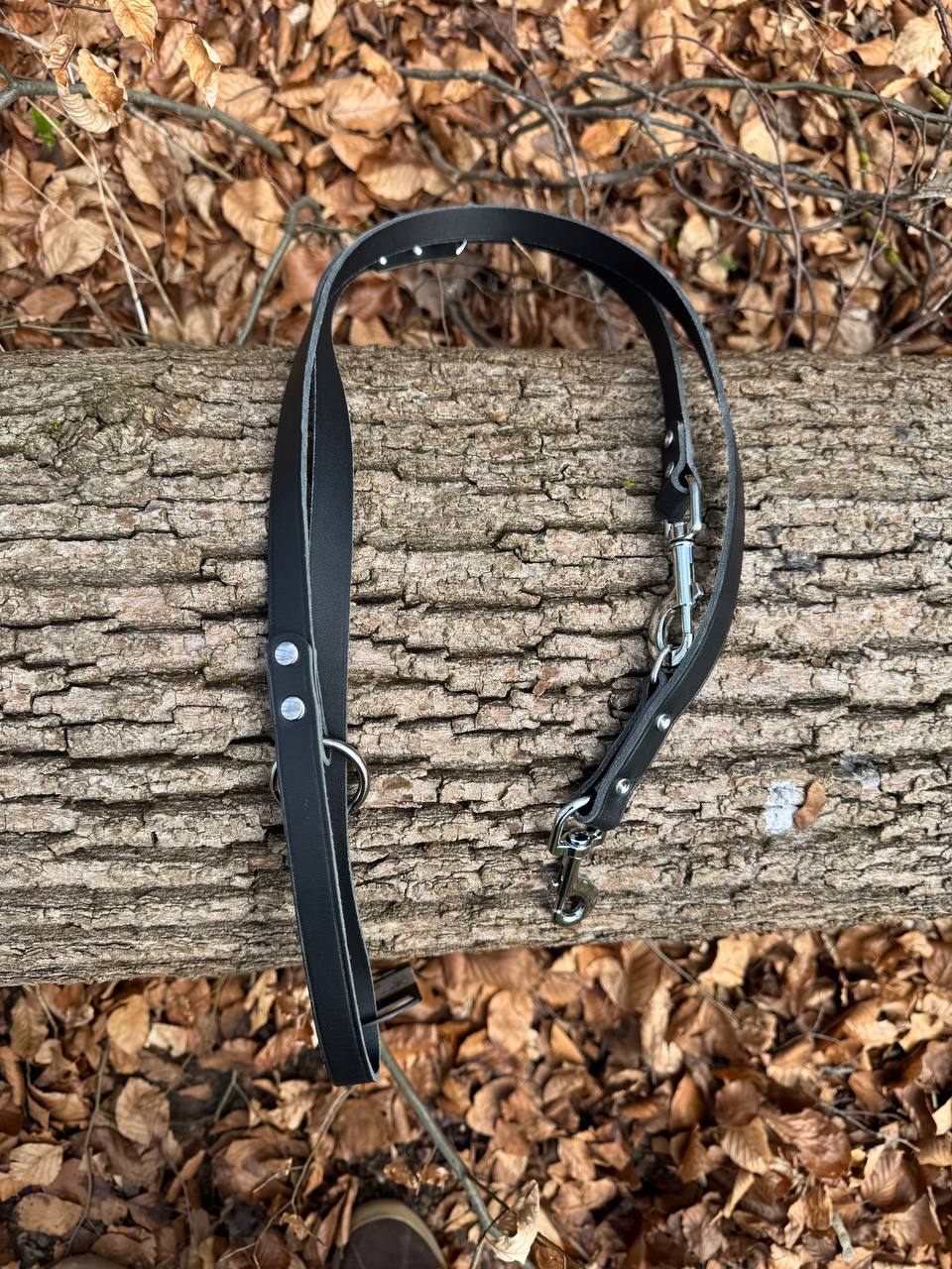 Klassische verstellbare Lederleine – Stil & Funktionalität